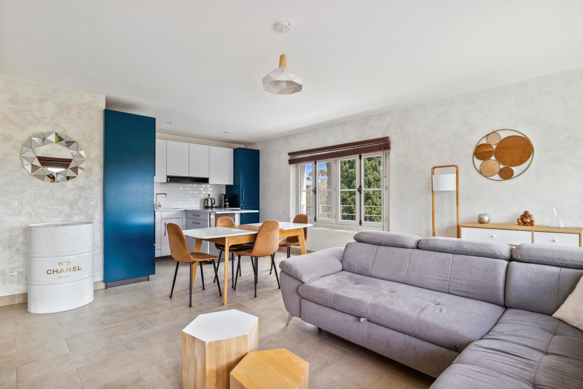Appartement De Messugues - Appt Standing Vue Mer Saint-Raphaël Buitenkant foto