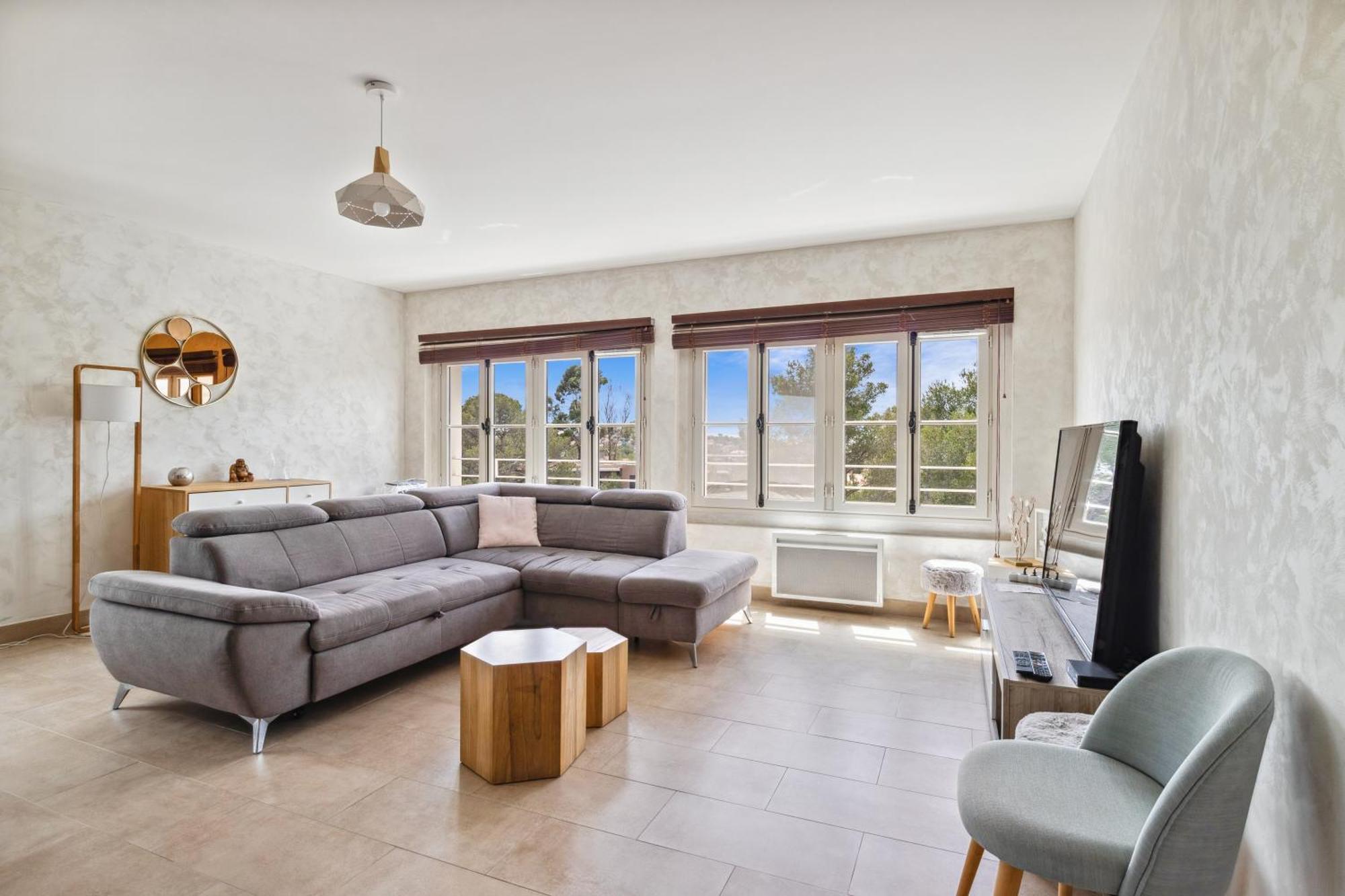 Appartement De Messugues - Appt Standing Vue Mer Saint-Raphaël Buitenkant foto
